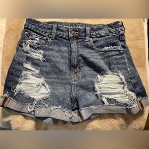 Size 8 American eagle shorts